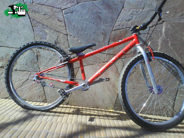 hola amigos les presento mi vieja bike