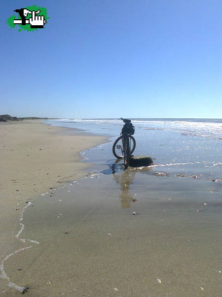 La bici y el mar