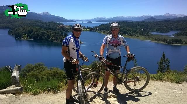 Disfrutando de la bici y de Bariloche en Bariloche, Ro Negro, Argentina
